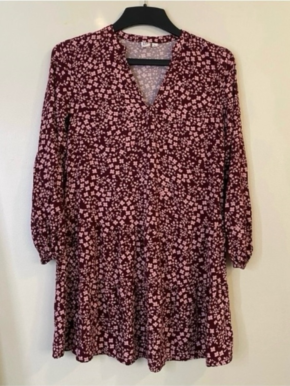 GAP Women's Burgundy Pink Ditsy Floral V-Neck mini Dress